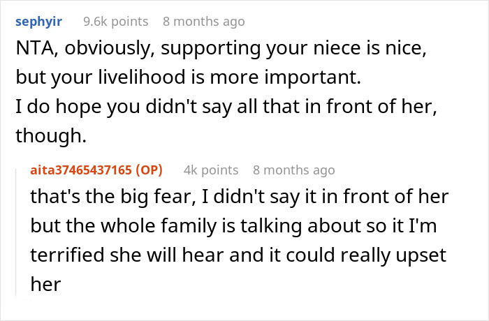 "It's Just A Hobby": Family Hijack Woman's Comic Con Table To Promote Her 8-Year-Old Niece