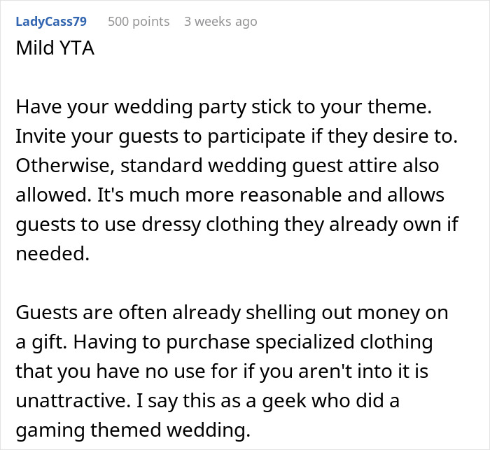 Nerdy Couple Wants A Fantasy Wedding, Guests Say They're Uncomfortable With The Theme - 24