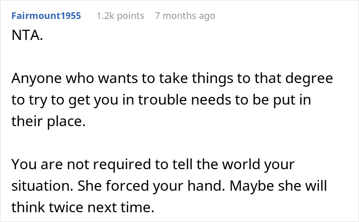 “I Needed The Seat”: Teen Leaves Karen Red-Faced After Showing Her Why She Can’t Have Her Seat - 18