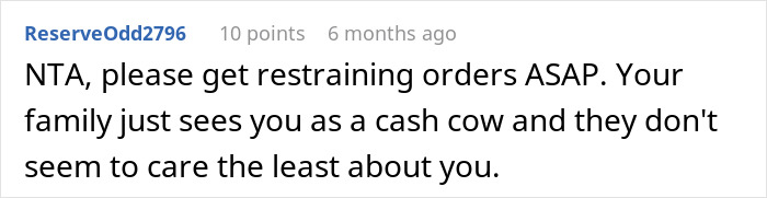 Teen Calls Police On Family After They Learn About Her $250k Settlement And Show Up At Her Door - 22