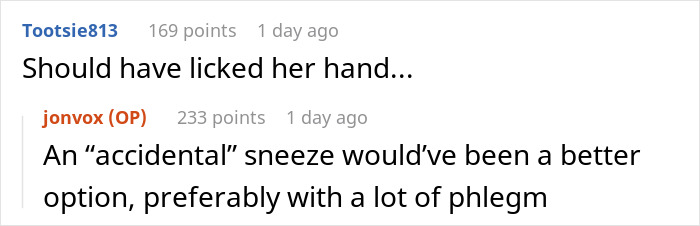 Woman Invades Personal Space On A Plane, Flier Comes Up With A Genius Plan To Get Back At Her - 22