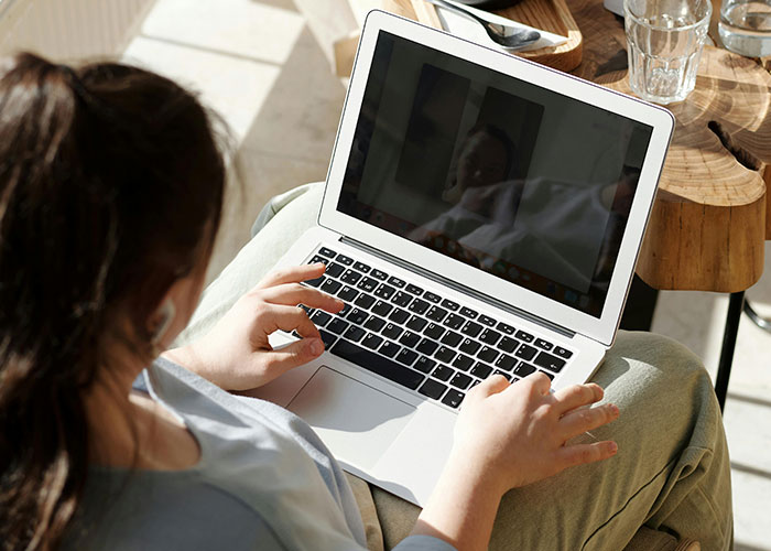 People Share 30 Signs That Just Scream “This Couple Isn’t Going To Make It” - 28