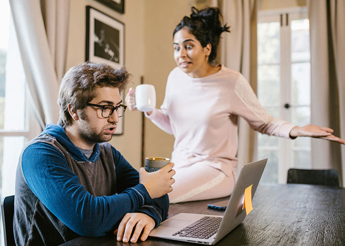 People Share 30 Signs That Just Scream “This Couple Isn’t Going To Make It” - 18