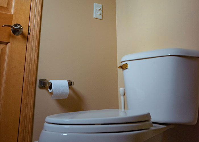 "What Disgusting Advice Ended Up Being Actually Helpful?" (25 Answers)