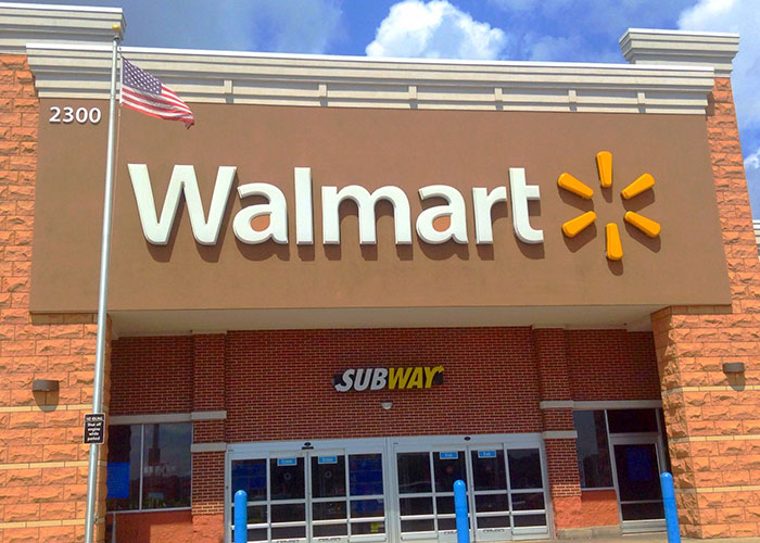 22 Empleados contando historias de algunos clientes ignorantes, tontos y frustrantes