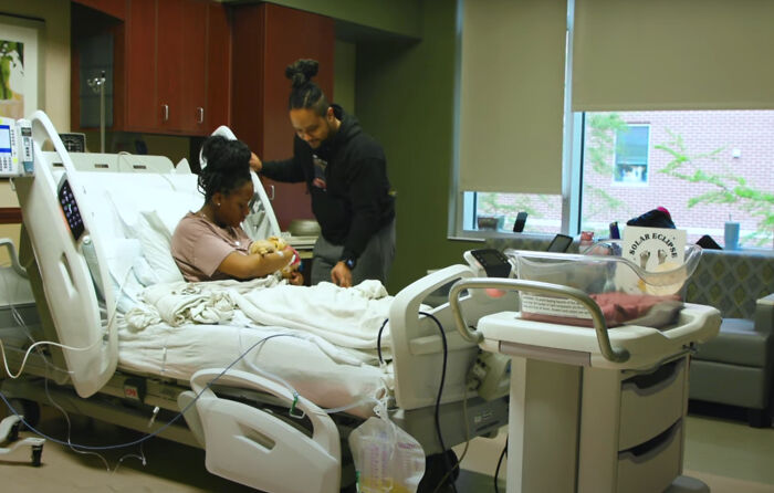 Woman Gives Birth During Solar Eclipse, Names Her Daughter After The Sun - 2