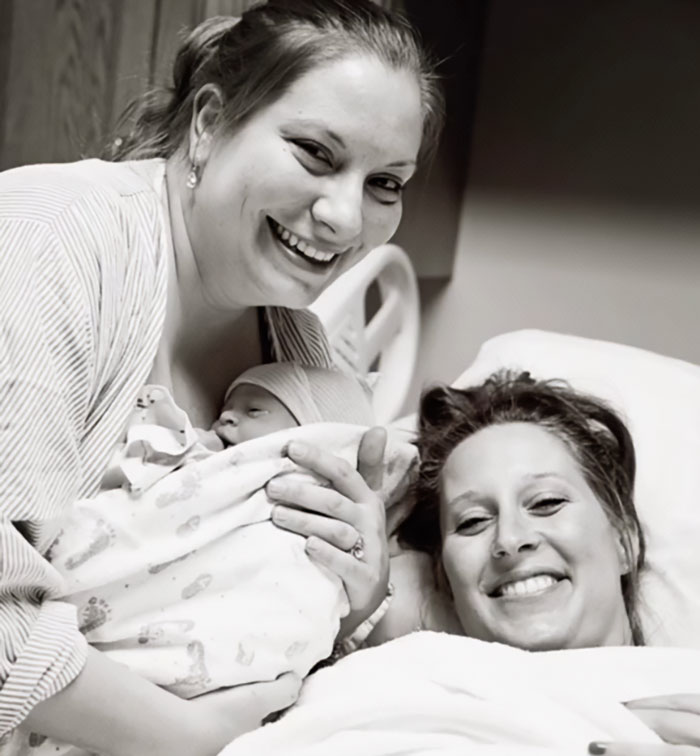 Meet Emily Westerfield, The &ldquo;Surrogacy Unicorn&rdquo; Now Pregnant With 11th Baby