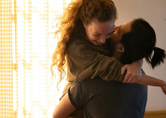 Woman Refuses To Share Last Name With Fiancé’s ‘Intimidating’ Ex, Demands She Change It - 13