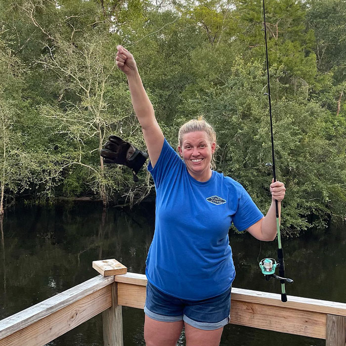 Woman Who Lives Surrounded By Alligator-Infested Waters Defends &ldquo;Peaceful&rdquo; Lifestyle
