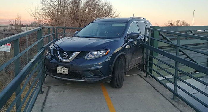 Nissan Rogue Driver Gets Stuck Making A Turn On A Denver Bike Path Footbridge
