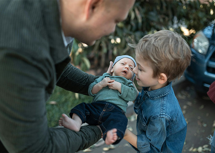 Teen Refuses To Become BF&rsquo;s Mom&rsquo;s Free Babysitter After She Welcomes Baby No. 10