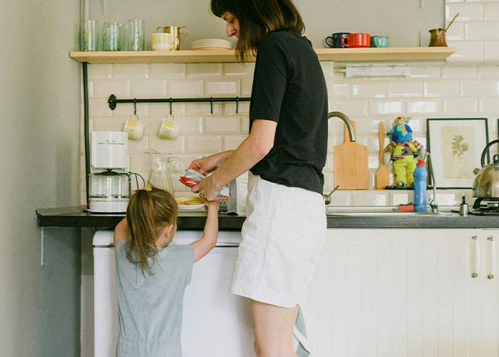 Teen Refuses To Become BF&rsquo;s Mom&rsquo;s Free Babysitter After She Welcomes Baby No. 10