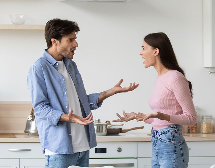 "I've Never Been So Disgusted With Her": GF Cooks Guy Steaks, Pretends She's An Idiot