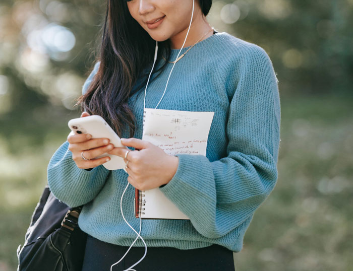 Guy “Comes Clean” To GF About How He Used AI To Talk To Her In The Start, Gets Blocked Immediately - 9