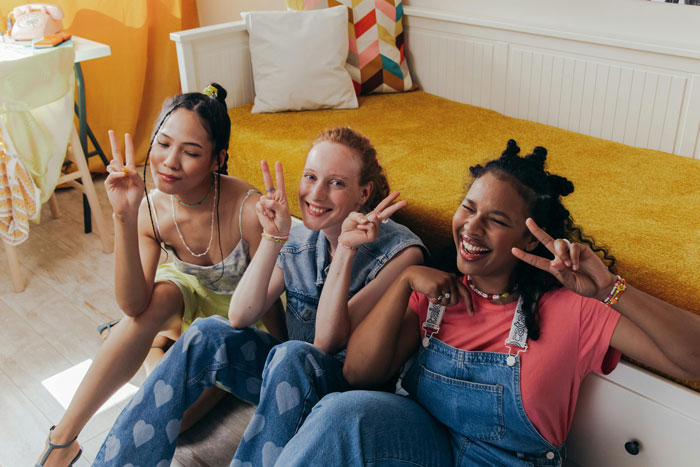 Woman Cheats On Spouse And Gets Canceled By Friends, Another Couple Nearly Splits Over This - 8