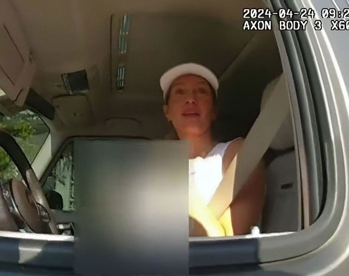 Mayor Slams Cop&rsquo;s Response To Gisele B&uuml;ndchen Crying As She Was Pursued By Paparazzi