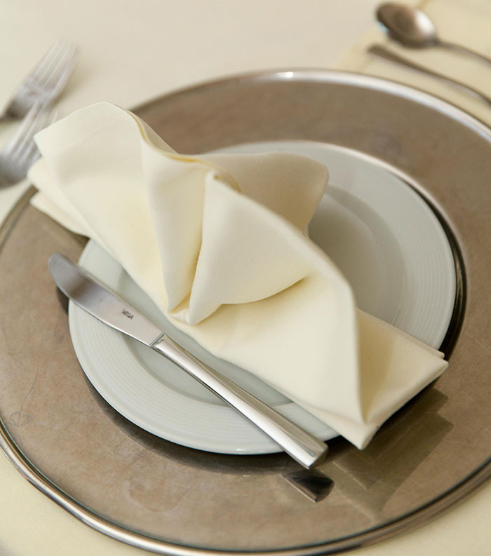 Someone Asks People To Share The Grossest Thing Their Partner Does, And 30 Don't Hold Back - 25