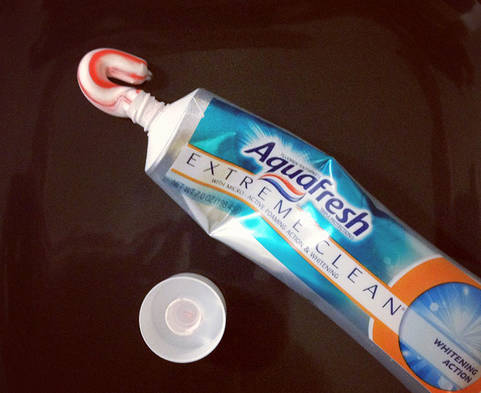 Someone Asks People To Share The Grossest Thing Their Partner Does, And 30 Don't Hold Back - 21