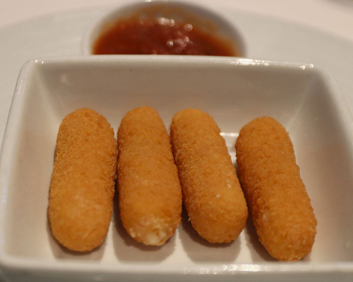 Someone Asks People To Share The Grossest Thing Their Partner Does, And 30 Don't Hold Back - 32