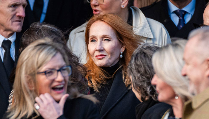 “I Love Daniel Radcliffe and Emma Watson Even More Now”: HP Fans Take Sides After J.K. Rowling's Rant - 4