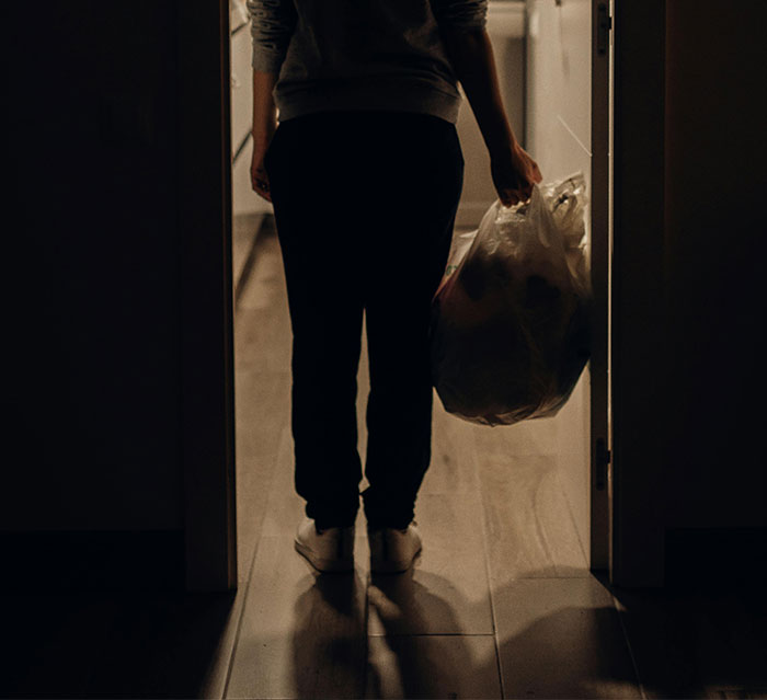 Man Spends A Week Taking Care Of Toddler And The Home, Grows Resentment For His SAH Wife Man Spends A Week Taking Care Of Toddler And The Home, Grows Resentment For His SAH Wife