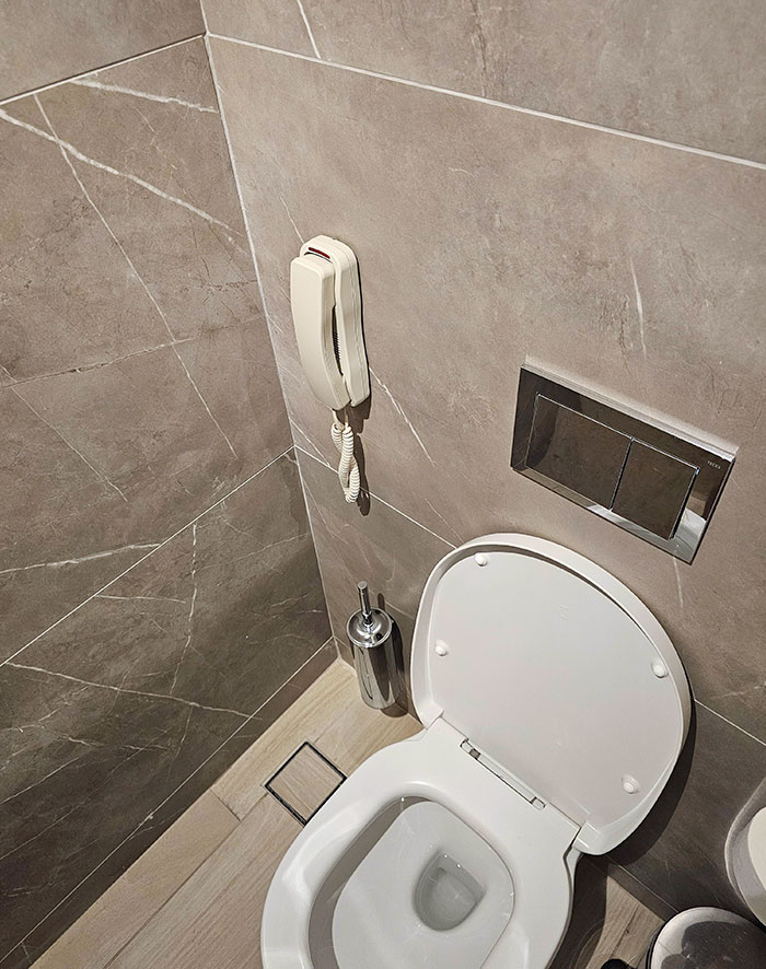 The Bathroom In My Hotel Has A Phone That Dials Directly To Reception When You Pick It Up