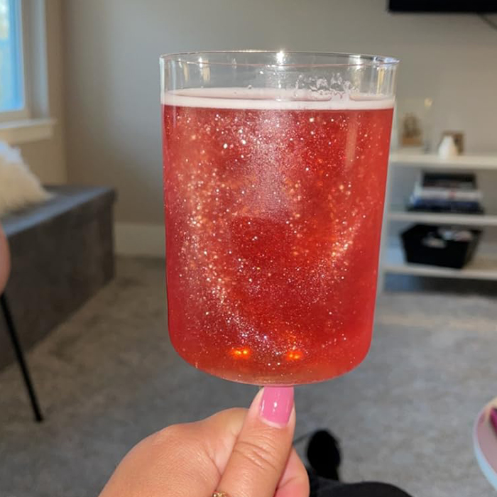 A Dash Of Edible Glitter Will Make Your Cocktails Carrie Bradshaw Approved