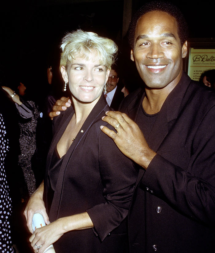 People Can’t Stop Extending Their Sarcastic Condolences To Khloé Kardashian After OJ’s Passing - 2