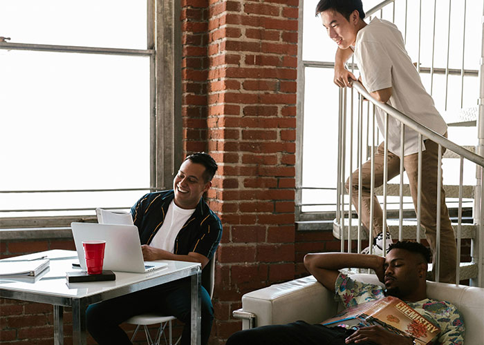 "Face Was So Red At The End": Landlord Regrets Messing With The Wrong Tenant "Face Was So Red At The End": Landlord Regrets Messing With The Wrong Tenant