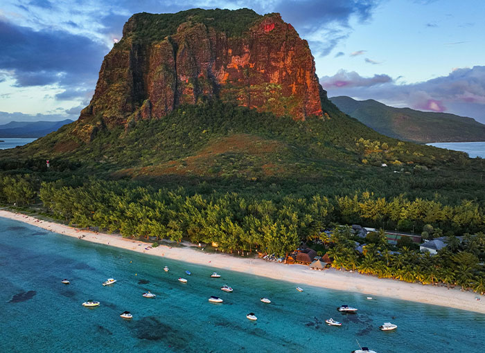 “Can’t Recommend It Enough”: 22 Travelers Share Unpopular Travel Destinations That Are Worth It