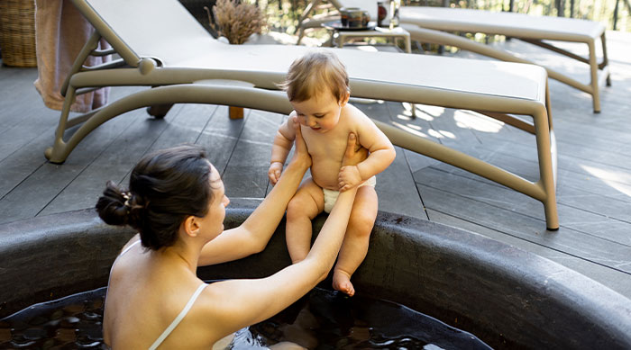 A Water Park Bans Mom From Breastfeeding In Water, Her Rant Goes Viral Online Causing Backlash - 33