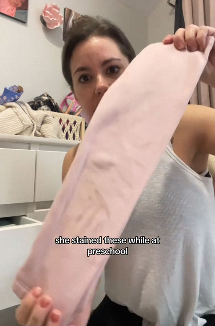 Mom Defends Decision To Send Kid To School In Clean But Stained Clothing, Splits The Internet Mom Defends Decision To Send Kid To School In Clean But Stained Clothing, Splits The Internet