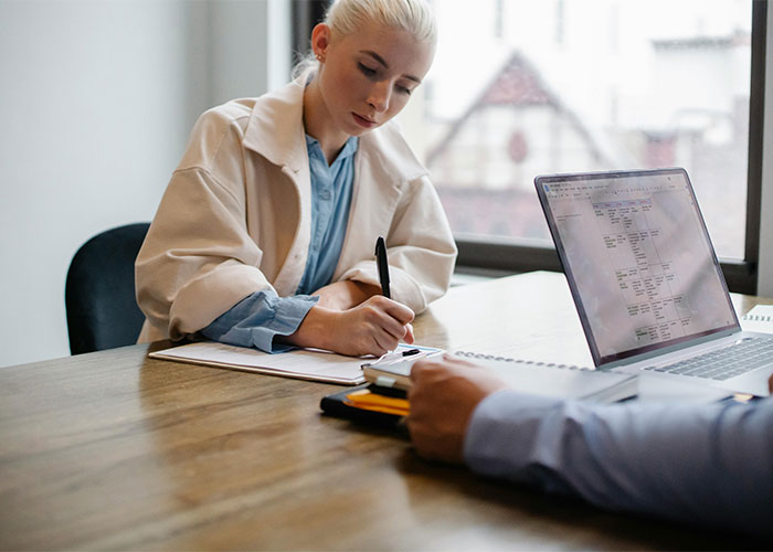 “Absolutely Bloody Tragic”: 50 People Reveal Where The Smartest Kid Of Their Class Ended Up - 41