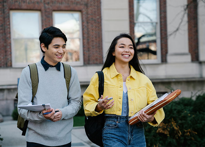 “Absolutely Bloody Tragic”: 50 People Reveal Where The Smartest Kid Of Their Class Ended Up - 20