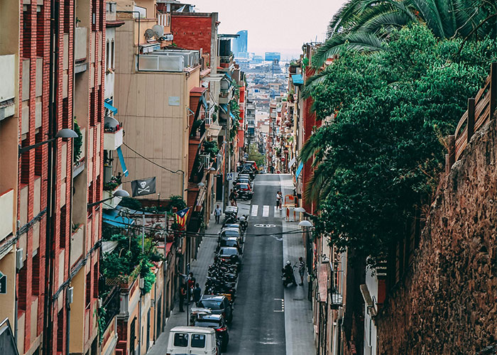 &ldquo;It&rsquo;s Really Crazy To Me&rdquo;: American Goes Viral Sharing Her Culture Shocks In Spain