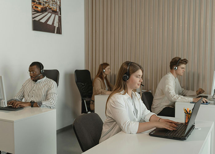 Boss Treats Workers Like Trash But Doesn’t Understand How Email Works, Receives Revenge - 8