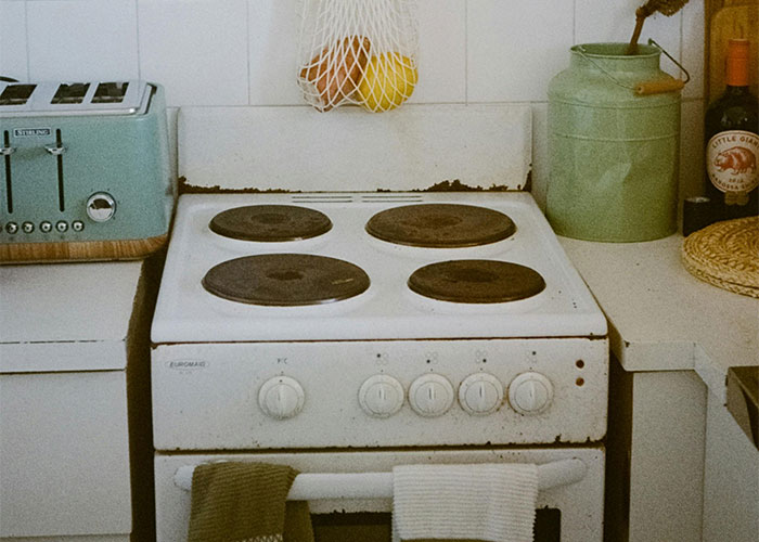 50 Of The Stupidest Reasons For Why People Got Divorced - 24