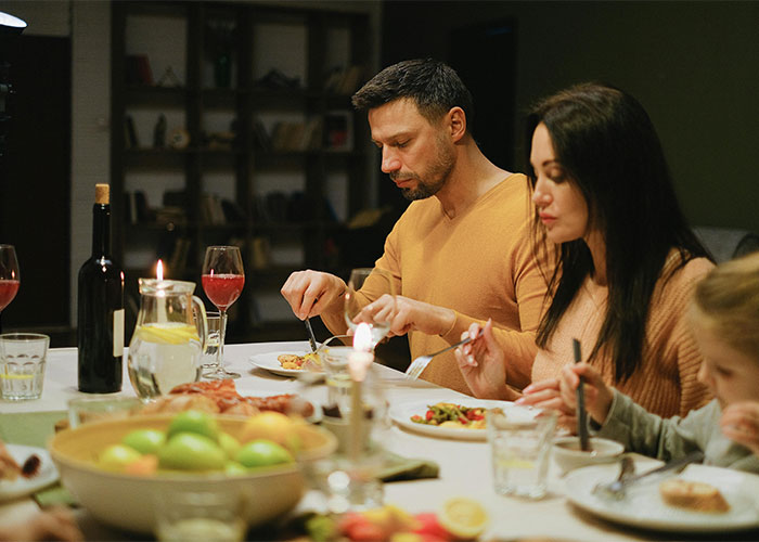 50 Of The Stupidest Reasons For Why People Got Divorced - 17