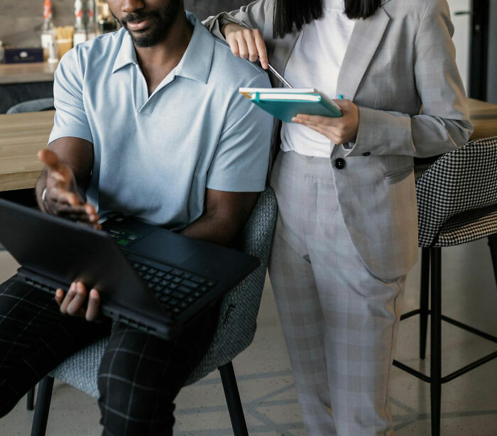 “He Cheated On Me”: 30 Women Who Were Mistresses Share What Happened - 6