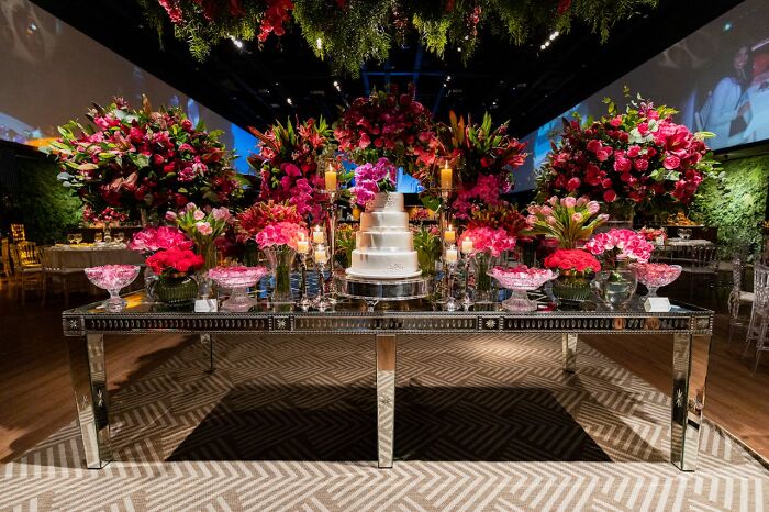 “What Is Your Unpopular Wedding Opinion?” (30 Answers)