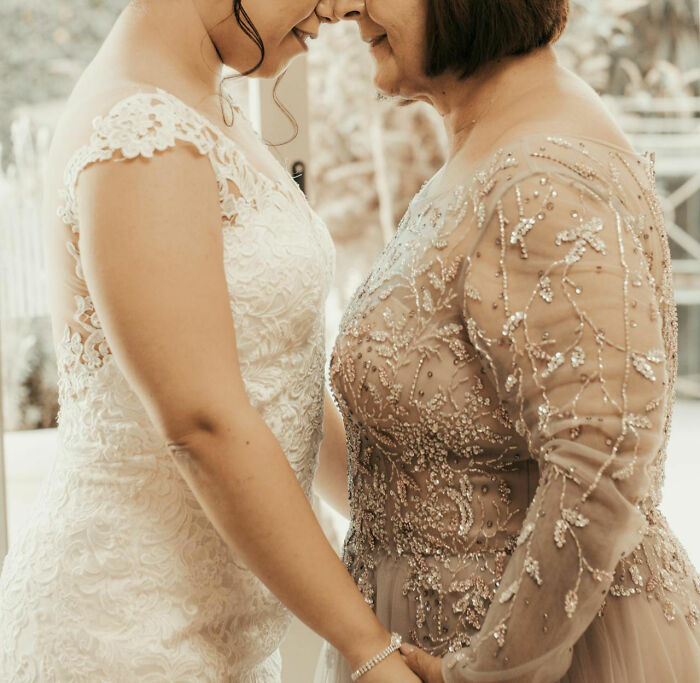 “What Is Your Unpopular Wedding Opinion?” (30 Answers)