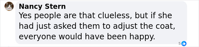 Woman’s Flying Faux Pas Sparks Heated Debate About Flight Etiquette - 3