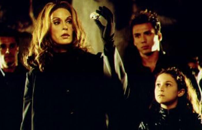 27 Actors Who Had Absolutely Zero Chemistry With Their Co-Stars - 28