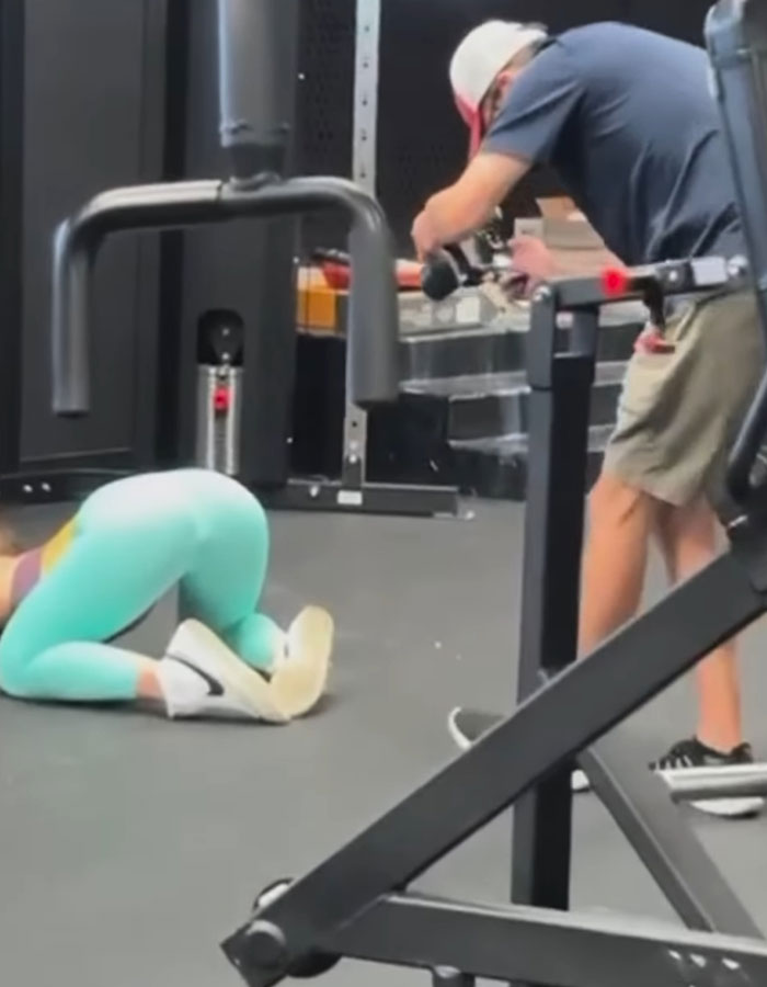 Joey Swoll Calls Out Woman For Her "Disgusting" Workout, Calls A Friend To Have Her Kicked Out