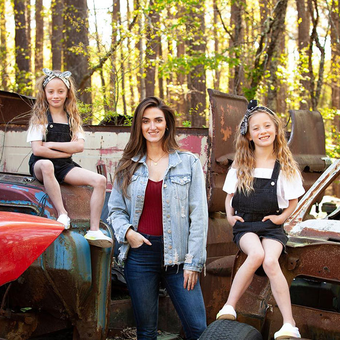 “We’ll Never Know”: Mom Reveals She Might Have Mixed Up Her Identical Twins At Birth “We’ll Never Know”: Mom Reveals She Might Have Mixed Up Her Identical Twins At Birth