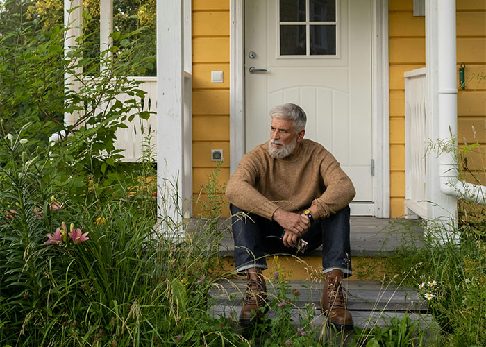 Skeletons In The Closet: 30 Wild Family Secrets That Shook Generations