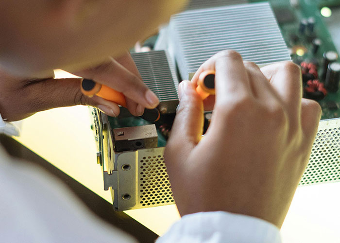 "What Scientific Breakthrough Are We Closer To Than Most People Realize?" (40 Answers)