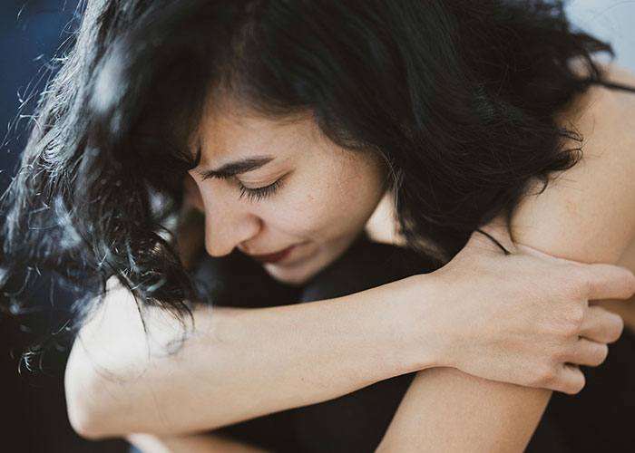 Woman Sees An Email On Her Husband’s iPad About An Apartment They Don’t Have, Drama Ensues - 10