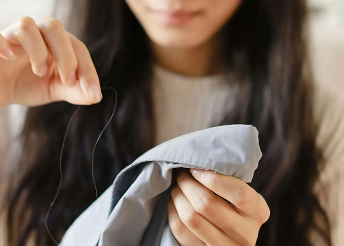 Woman Sees An Email On Her Husband’s iPad About An Apartment They Don’t Have, Drama Ensues - 11