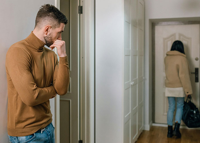 “I Was Fooled”: Man Leaves His Family For A Hot Young GF, Regrets Everything “I Was Fooled”: Man Leaves His Family For A Hot Young GF, Regrets Everything